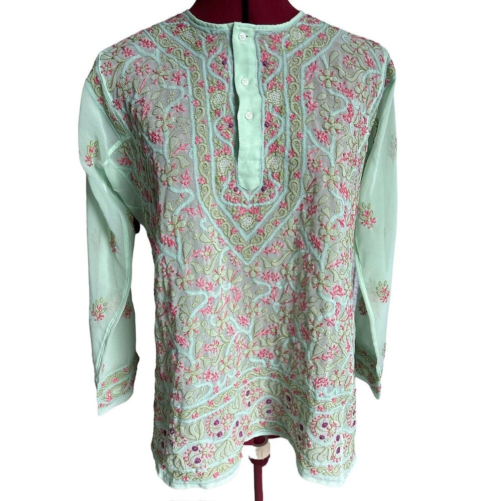 Jest Jewels Vintage Size Medium Chartreuse Floral Embroidered Shear Tunic Top‎